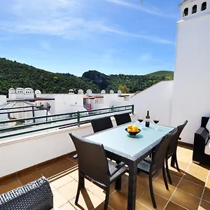 3 Bedroom Townhouse Village Benahavis